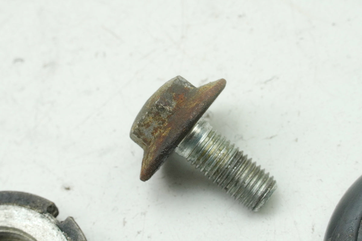 SUZUKI RG 125 NF12B GAMMA Mutter Sicherung Lenkkopf Schraube Gabelbrücke