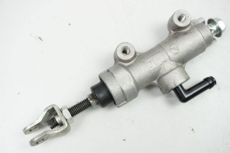 SUZUKI GSX-R 750 WVCW K8 K9 L0 600 Cilindro de freno trasero Bomba de freno Freno de pie