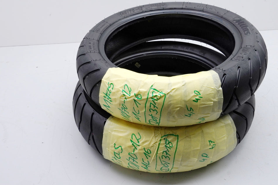 VESPA Primavera 50 4T 3V i-Get Mitas Reifen Reifensatz MC16 120/70-12 + 110/70-12