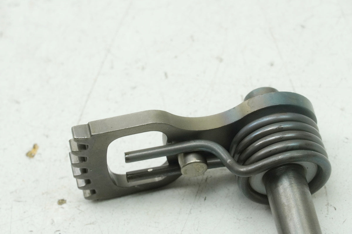 SUZUKI RG 125 NF12B GAMMA Schaltwelle (für Schalthebel Getriebe Motor)
