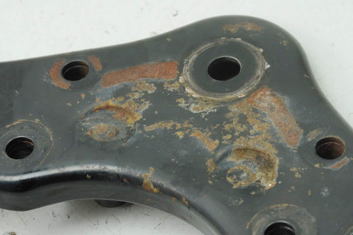 SUZUKI RG 125 NF12B GAMMA Gabelbrücke oben (für Gabelholm Standrohr Gabel)
