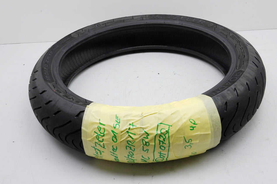 Neumático delantero Metzeler Roadtec 01 SE 120/70 ZR 17 M/C 58W