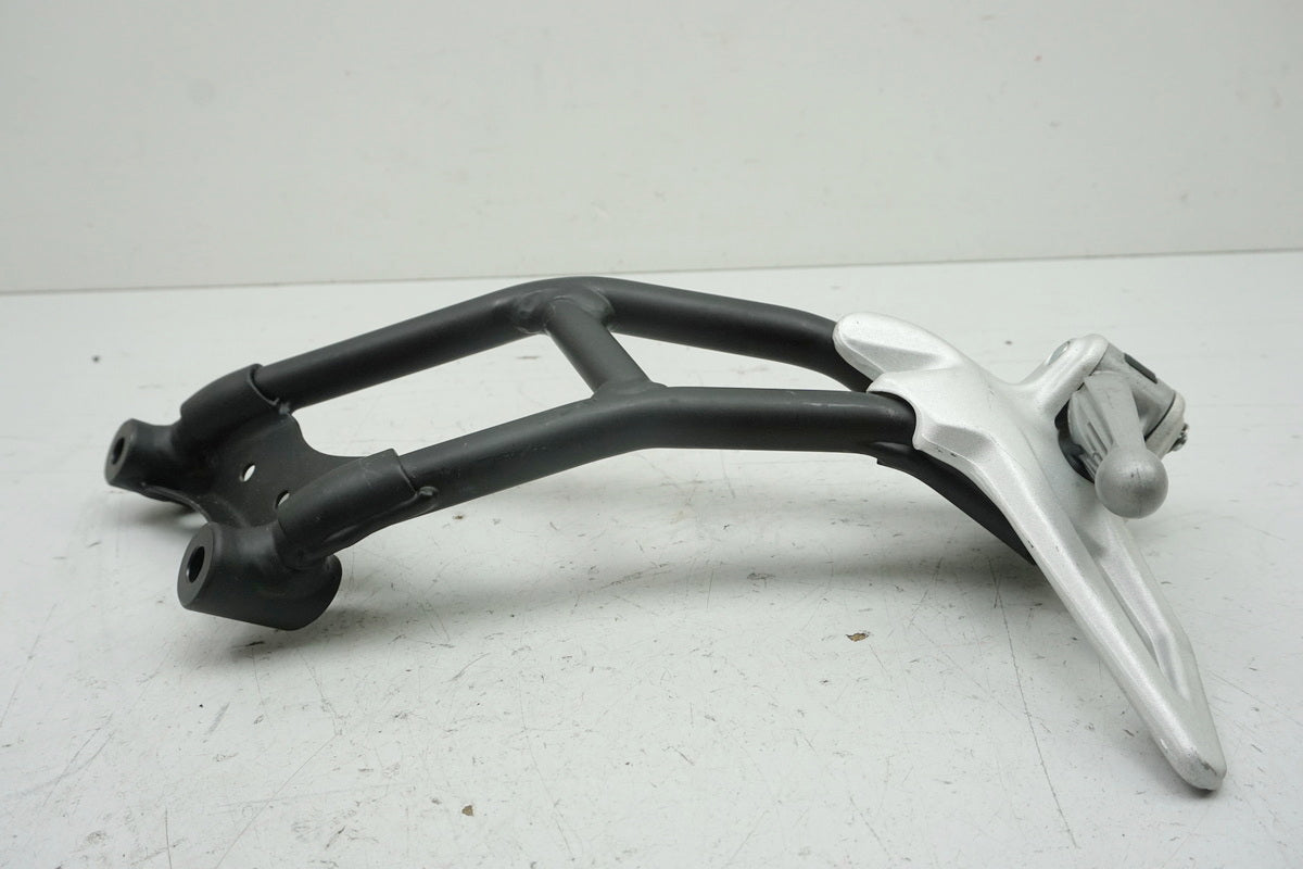 MV AGUSTA BRUTALE 800 DRAGSTER RR B322BB Reposapiés trasero derecho
