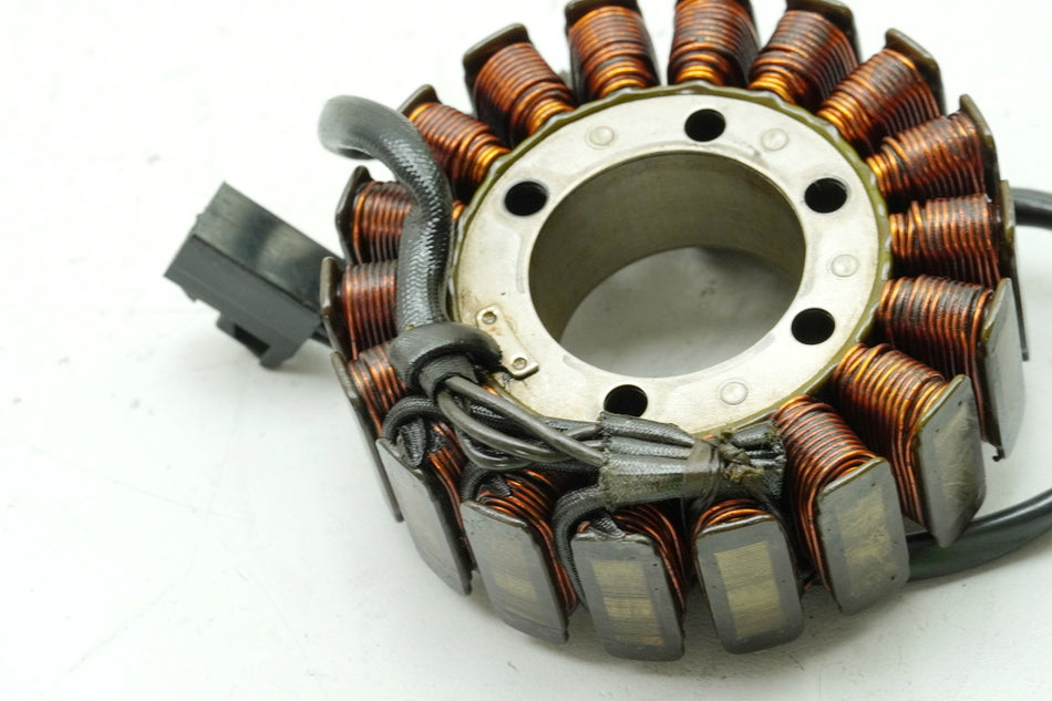 TRIUMPH SPEED TRIPLE 955 i 595 N Lima Stator Lichtmaschine T1300610