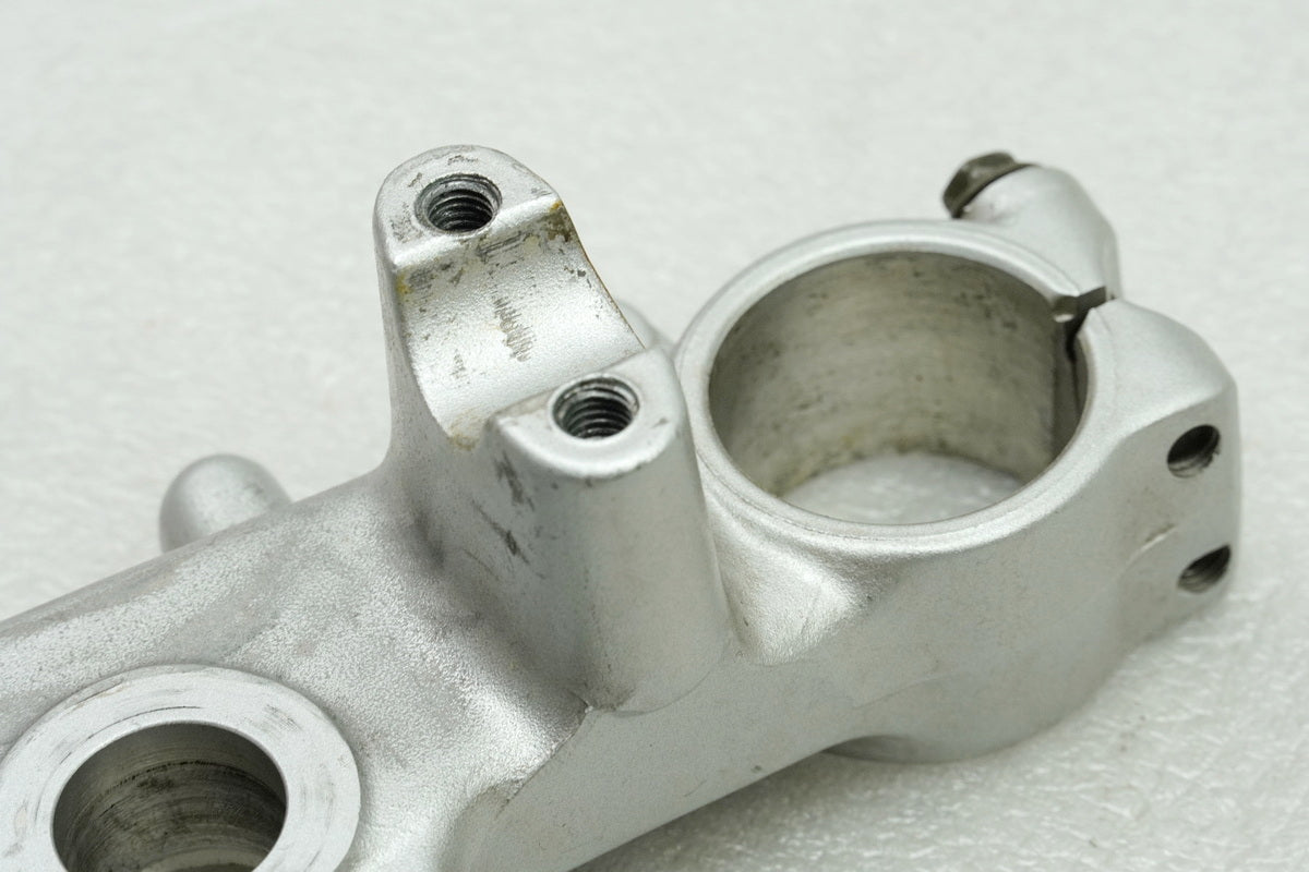 YAMAHA DT 125 R 4BL Gabelbrücke oben original (für Gabel Gabelholm Standrohr)