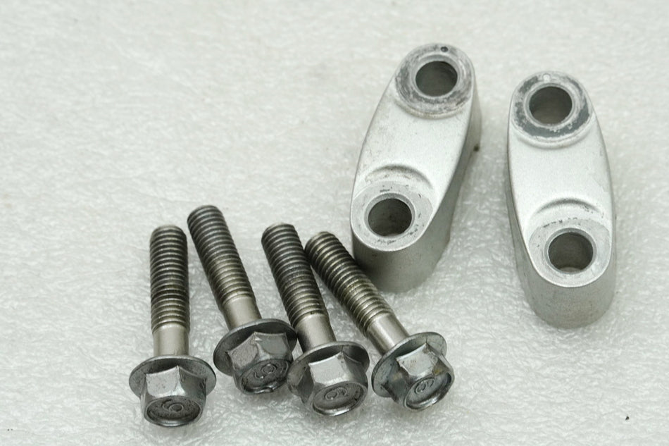 YAMAHA DT 125 R 4BL Lenkerklemmung oben Halter Lenker Klemmung Riser Schraube
