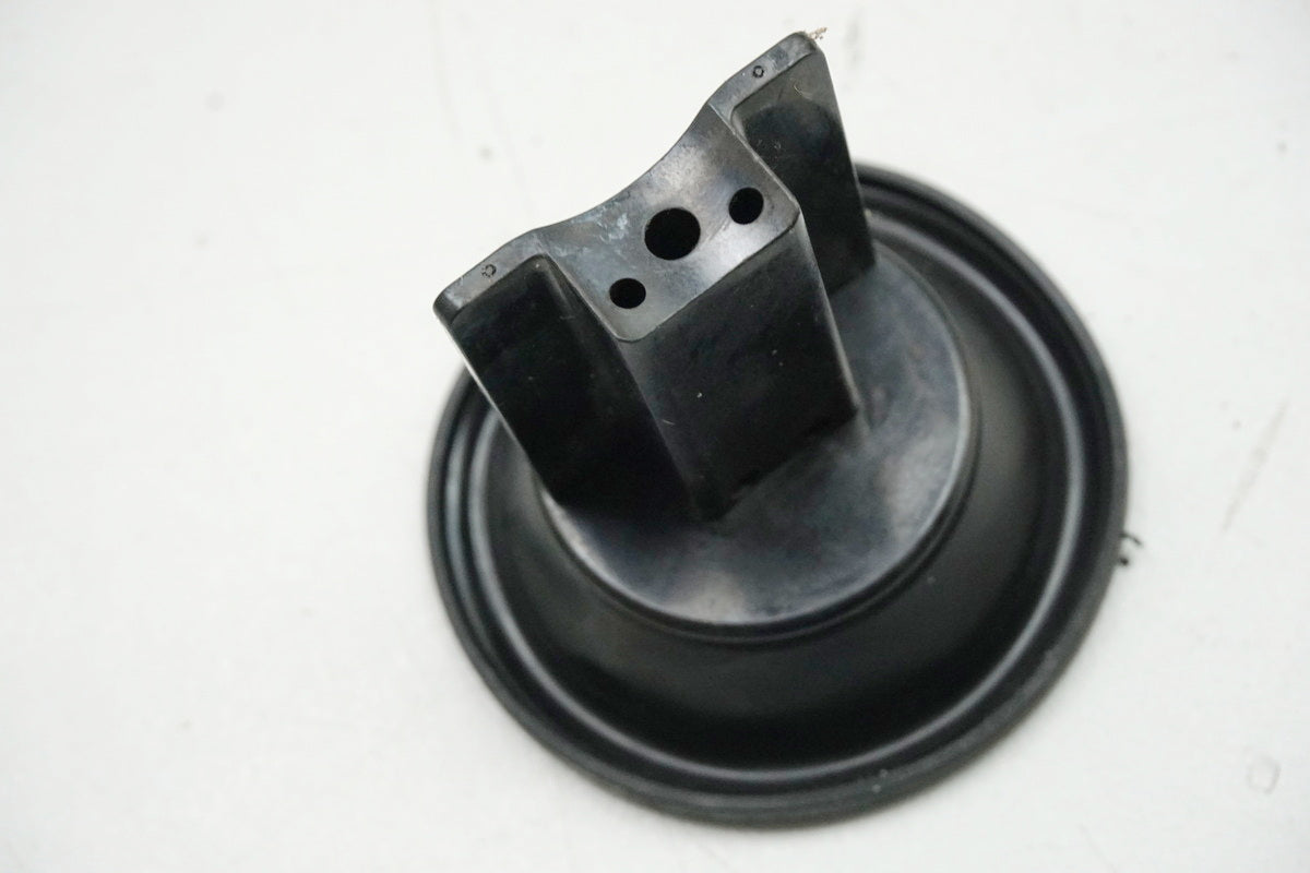 Membrana de la compuerta de gas del carburador original Suzuki 13500-31F00 GSF600 GSF650 - NUEVO