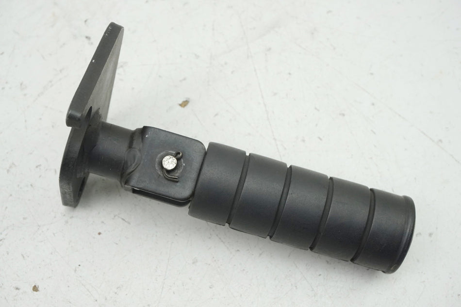 YAMAHA XVS 1100 VP05 DRAG STAR estribera para acompañante derecha soporte estribera