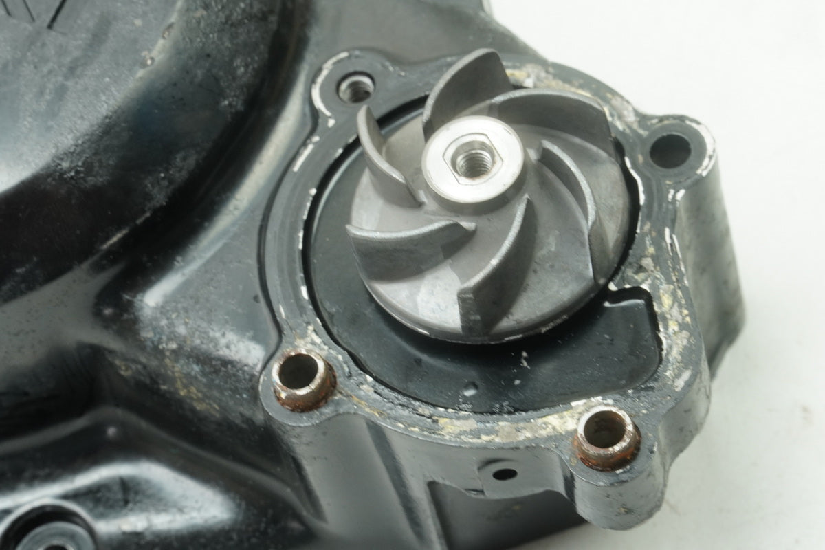 SUZUKI RG 125 NF12B GAMMA Clutch Cover Engine Cover Engine Casing Water Pump