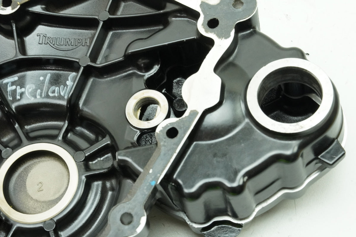 TRIUMPH SPEED TRIPLE 955 i 595 N Motordeckel Anlasser Freilauf Cover Motor