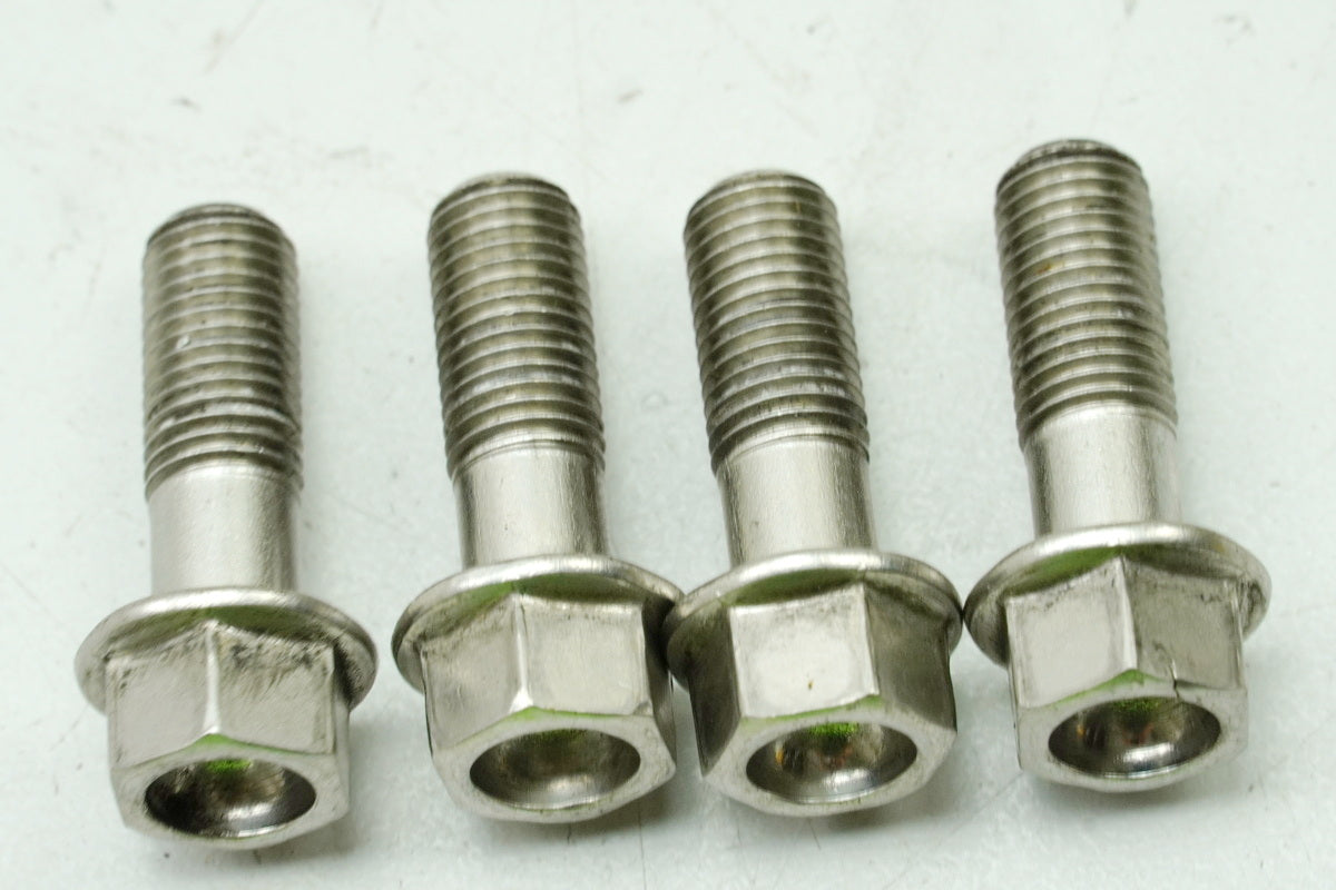 TRIUMPH SPEED TRIPLE 955 i 595 N Schrauben für Bremssattel vorn Satz T3151033