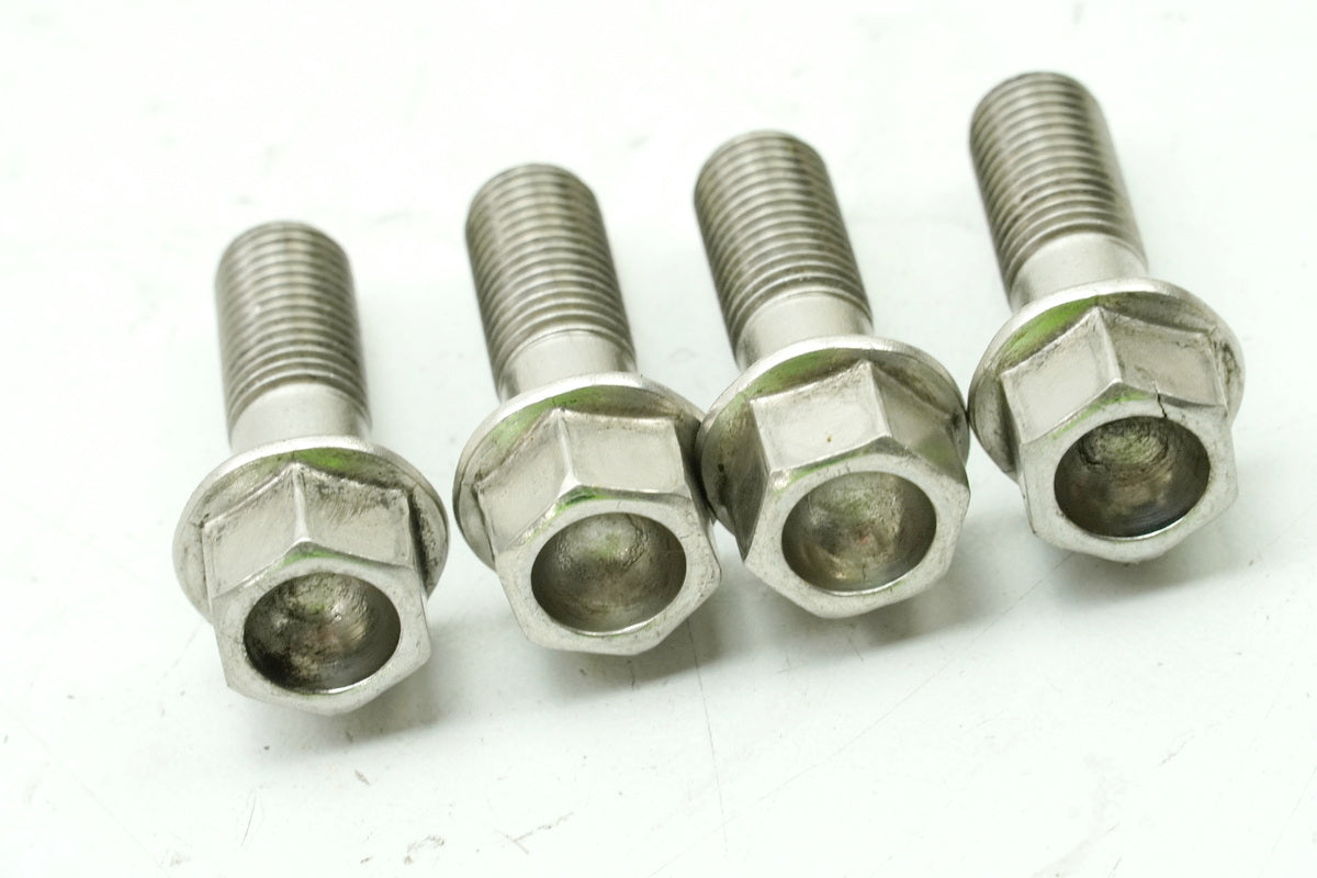 TRIUMPH SPEED TRIPLE 955 i 595 N Schrauben für Bremssattel vorn Satz T3151033