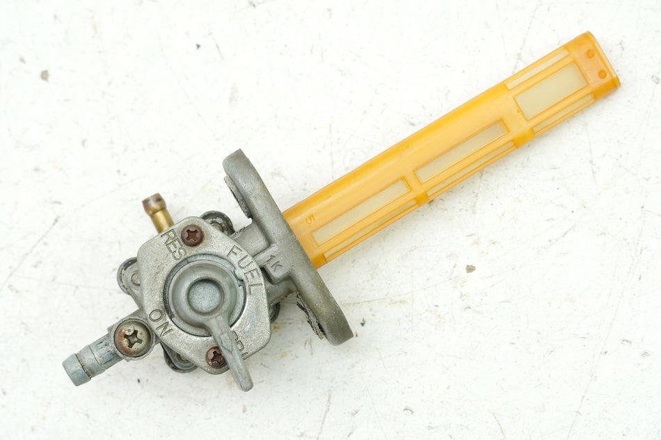 YAMAHA SR 250 3Y8 grifo de gasolina original (para tanque de combustible)