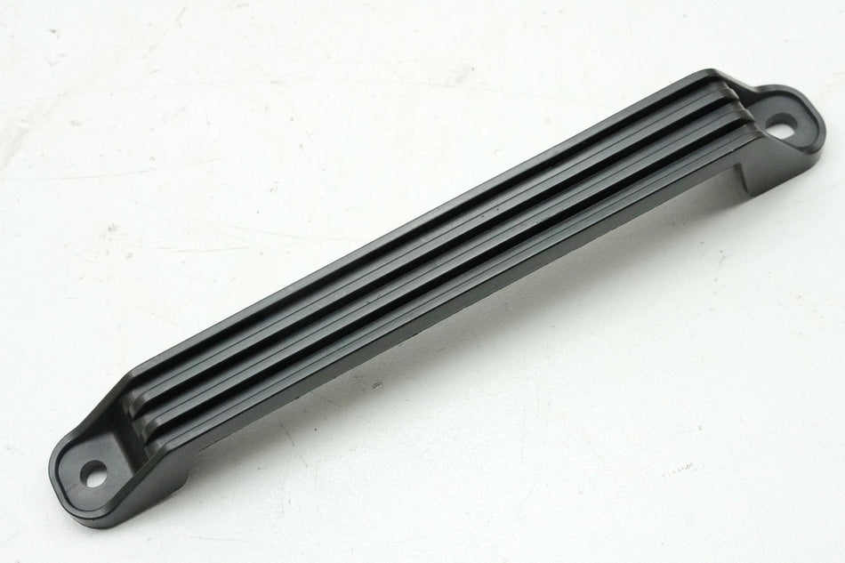 VESPA Primavera 50 4T 3V i-Get Haltebügel Batterie Halter 674076