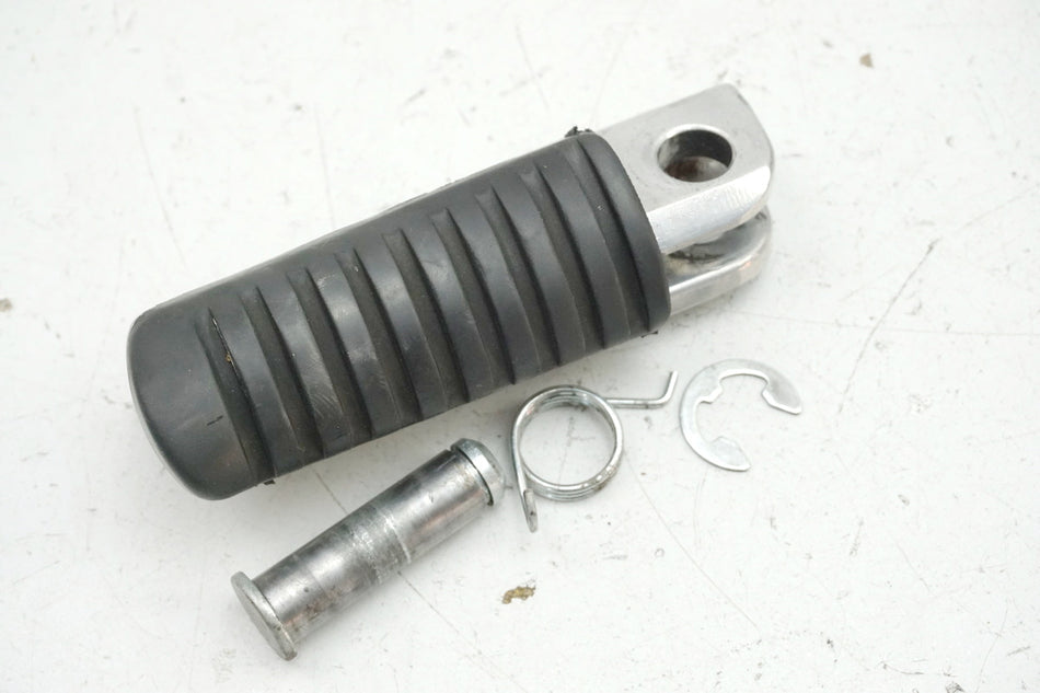 KAWASAKI ZR7 ZR750F Estribera izquierda de conductor