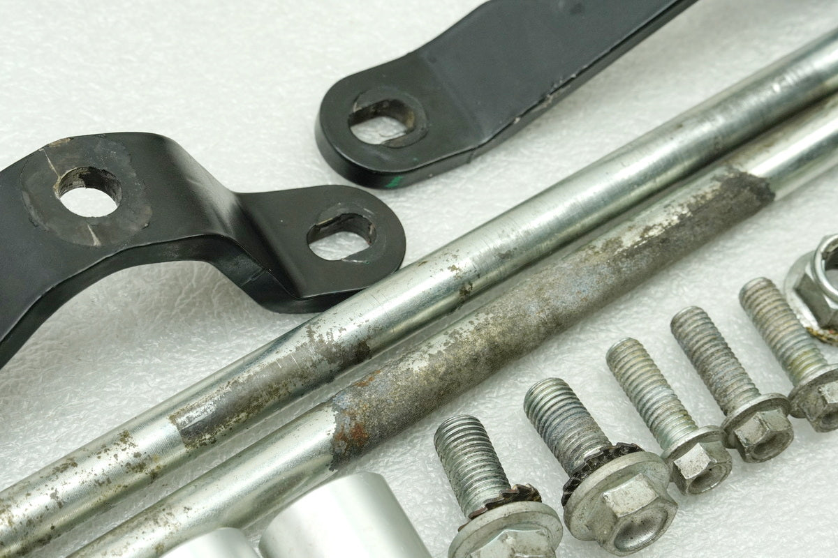 MOTO MORINI CORSARO 1200 Soporte Motor Eje Tornillos Perno Soporte motor