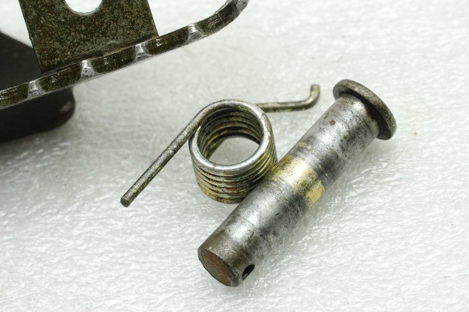 YAMAHA DT 125 R 4BL Estribera derecha conductor Reposapiés original