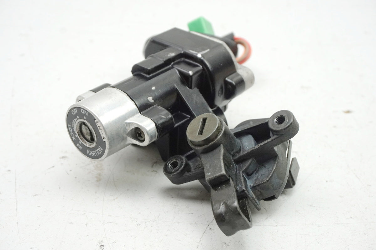 SUZUKI TU 125 XT Ignition Lock Set - WITHOUT Key