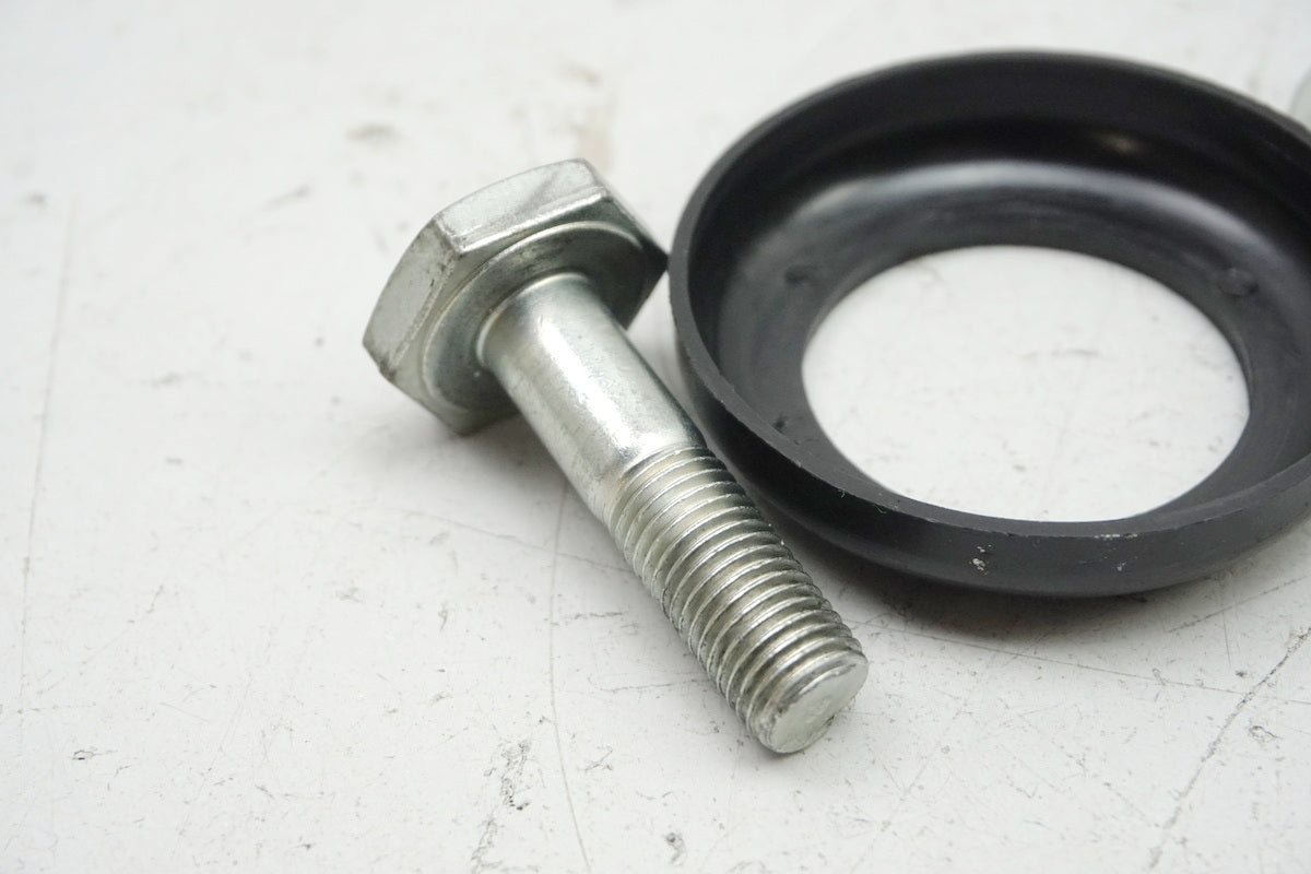 SUZUKI TU 125 XT Nut Securing Steering Head Triple Clamp Screw