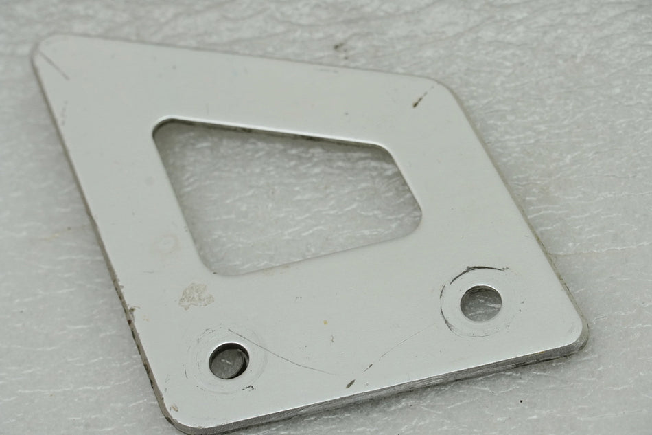 YAMAHA DT 125 R 4BL Cubierta pinza freno trasera Tapa embellecedora