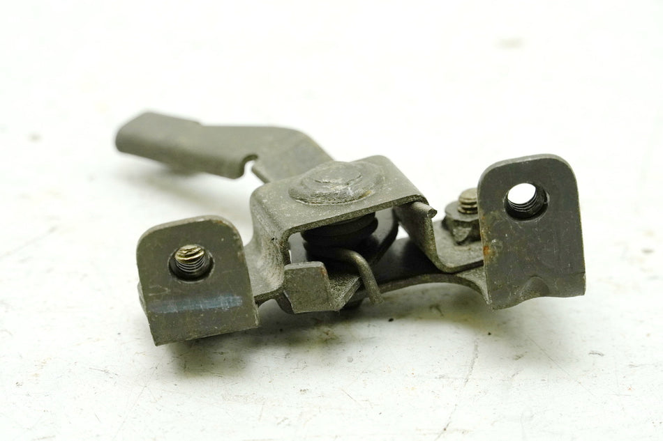YAMAHA SR 250 3Y8 Seat Lock Lever Opener Latch