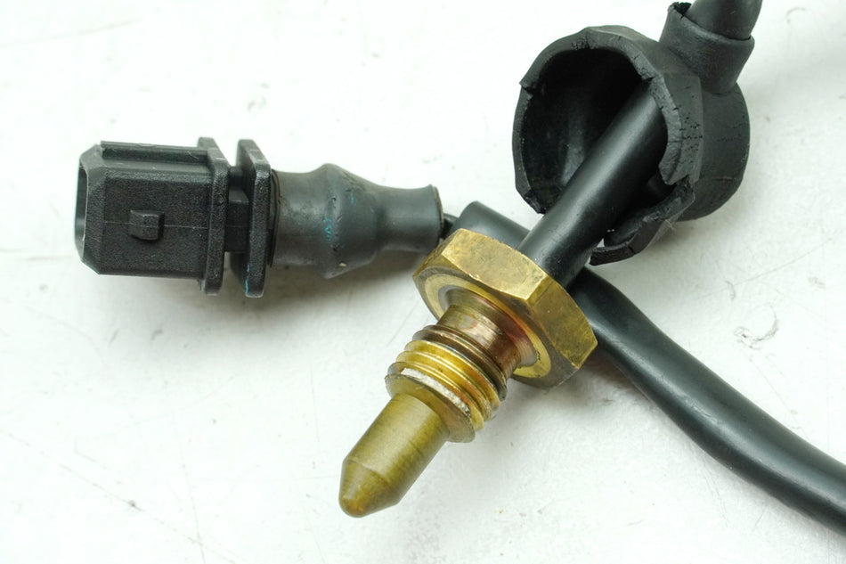 TRIUMPH SPEED TRIPLE 955 i 595 N Temperaturfühler Sensor Wasser Fühler T1290360