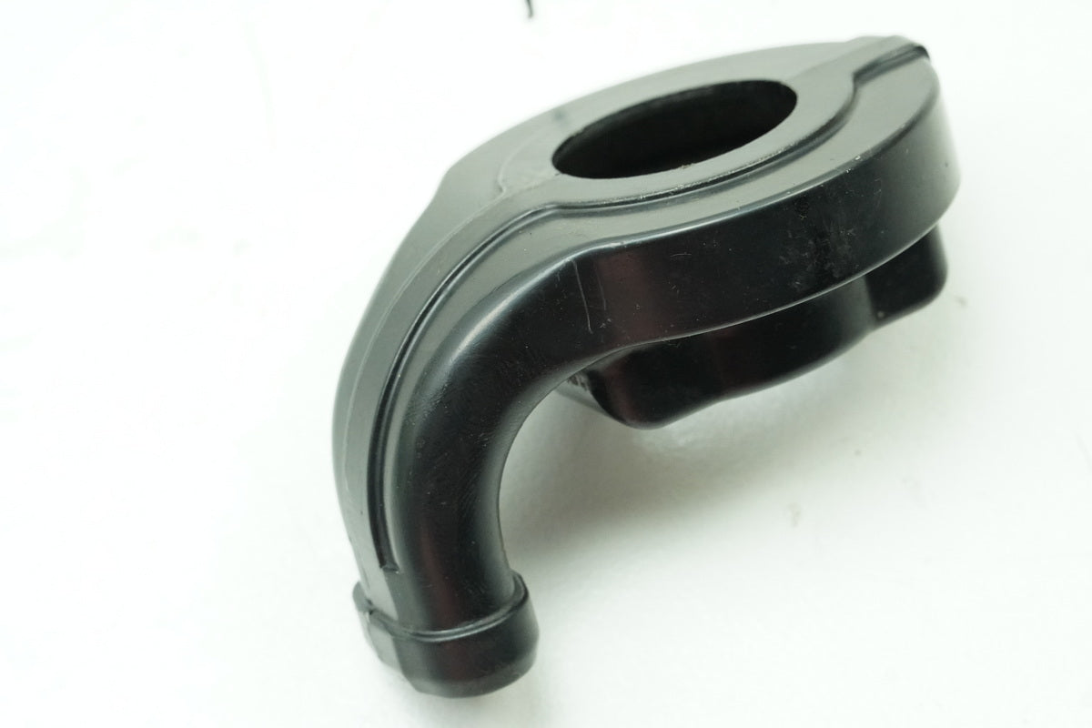 TRIUMPH SPEED TRIPLE 955 i 595 N Throttle Cable Guide Pulley Housing Holder