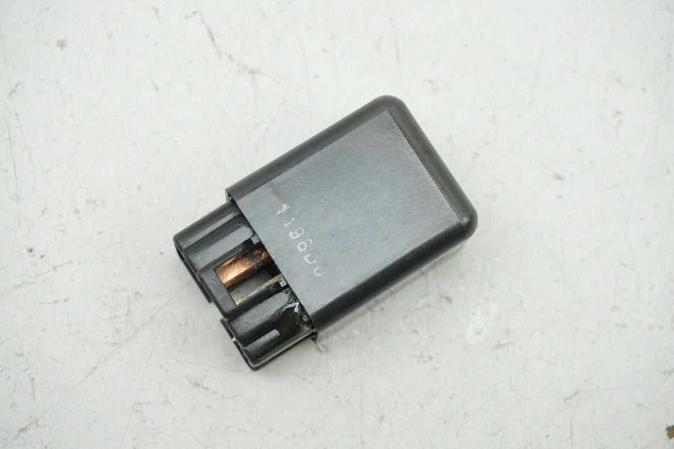 SUZUKI TU 125 XT Relé de luces