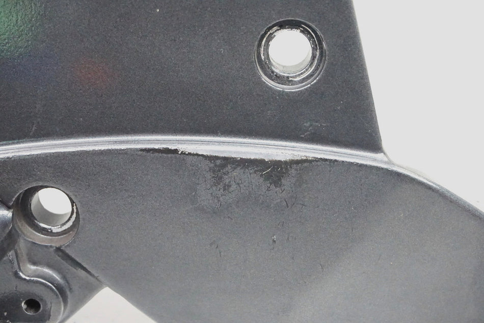 KAWASAKI ZR7 ZR750F Estribera delantera izquierda Soporte estribera Soporte de reposapiés