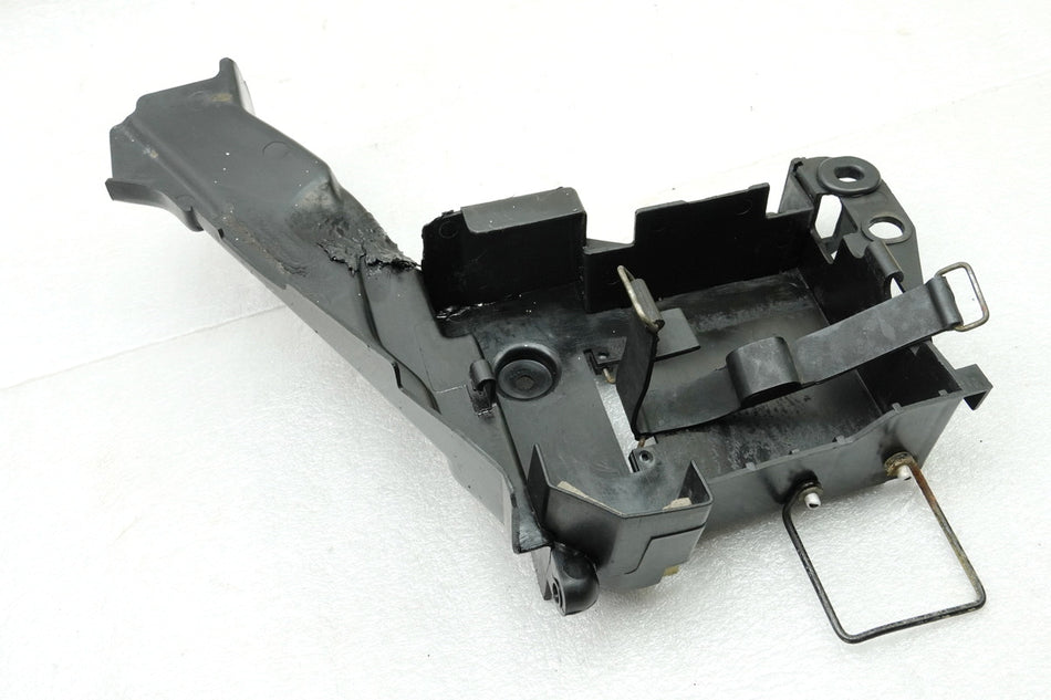 YAMAHA DT 125 R 4BL Caja de batería Compartimento de batería Soporte de batería (para bastidor)