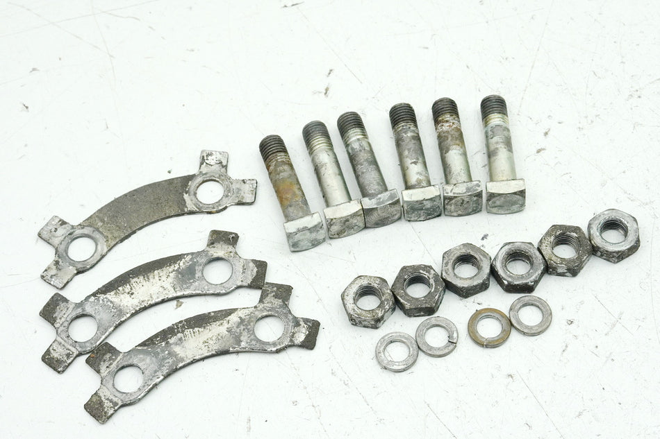 KAWASAKI Z 750 E KZ750E Schrauben für Kettenradträger Muttern Halter Kettenrad