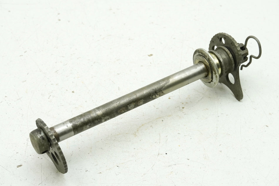 YAMAHA SR 250 3Y8 Eje pasante trasero. Tensor de cadena Eje Espaciador (para llanta)