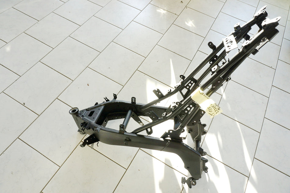 YAMAHA MT 125 A RE39 Chasis y documentación de registro COC