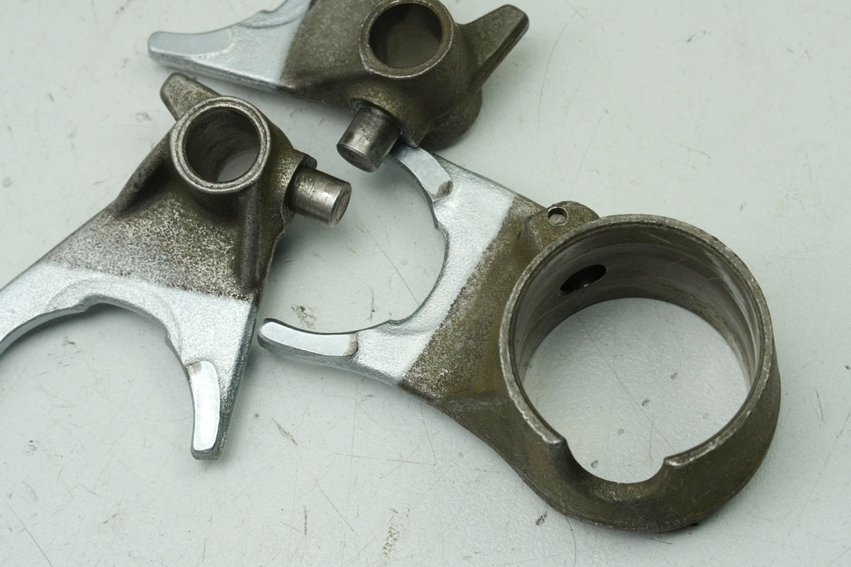 KAWASAKI Z 750 E KZ750E Shift Pawls Shaft Shift Forks (for Transmission Engine)