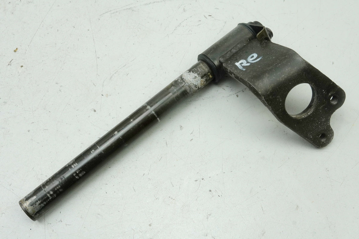SUZUKI RG 125 NF12B GAMMA Lenkerstummel rechts Lenkrohr Lenker