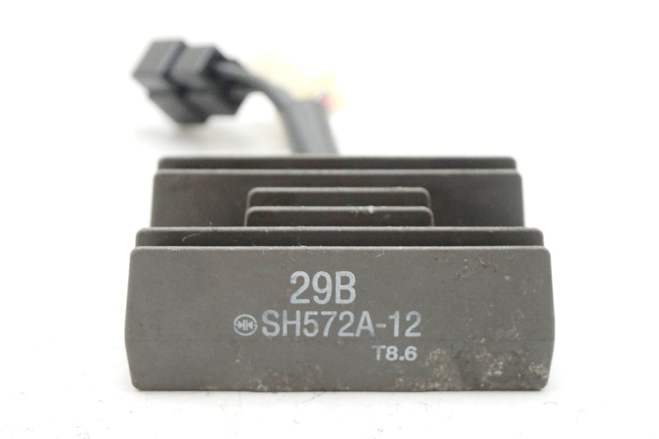 SUZUKI TU 125 XT Regulador de voltaje Rectificador
