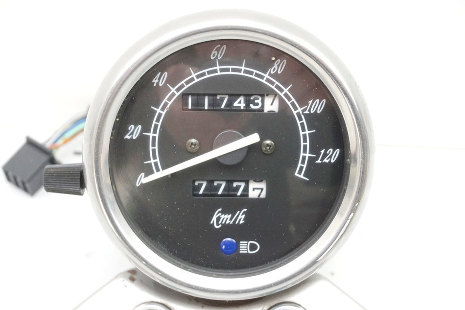 SUZUKI TU 125 XT Cuentakilómetros Salpicadero Instrumentos Velocímetro