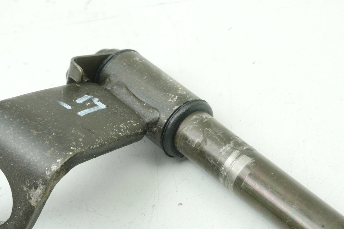 SUZUKI RG 125 NF12B GAMMA Lenkerstummel links Lenkrohr Lenker