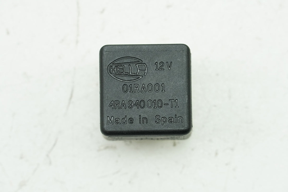 TRIUMPH SPEED TRIPLE 955 i 595 N Relé Hella 12V 01RA001 4RA940010-71