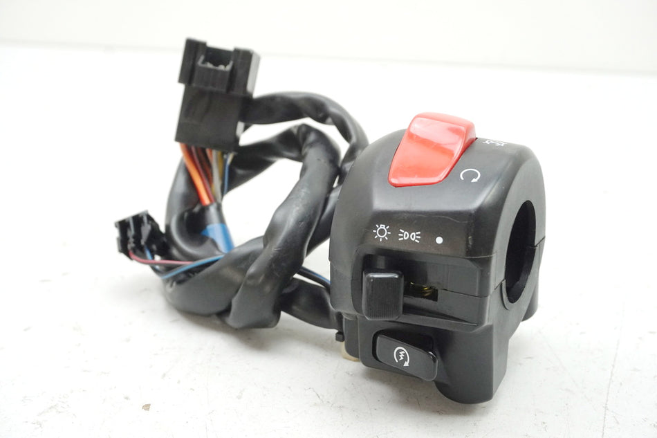 SUZUKI TU 125 XT Interruptor de manillar derecho Interruptor de encendido/apagado de emergencia Interruptor de apagado