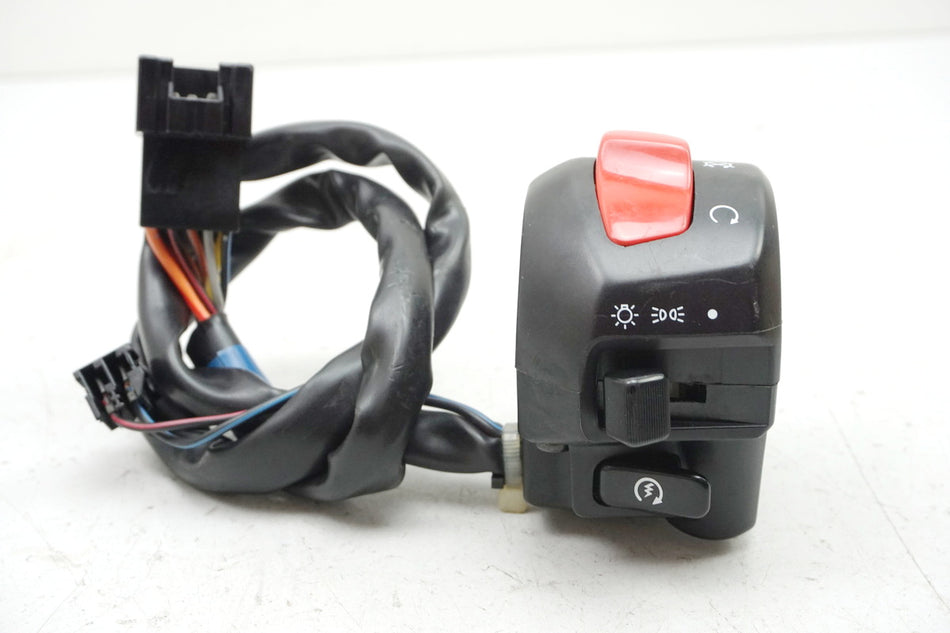 SUZUKI TU 125 XT Interruptor de manillar derecho Interruptor de encendido/apagado de emergencia Interruptor de apagado