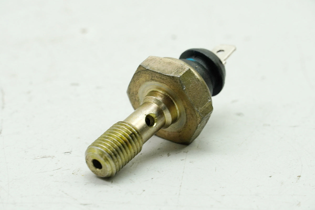 TRIUMPH SPEED TRIPLE 955 i 595 N Interruptor de presión de aceite (para motor) T1210500