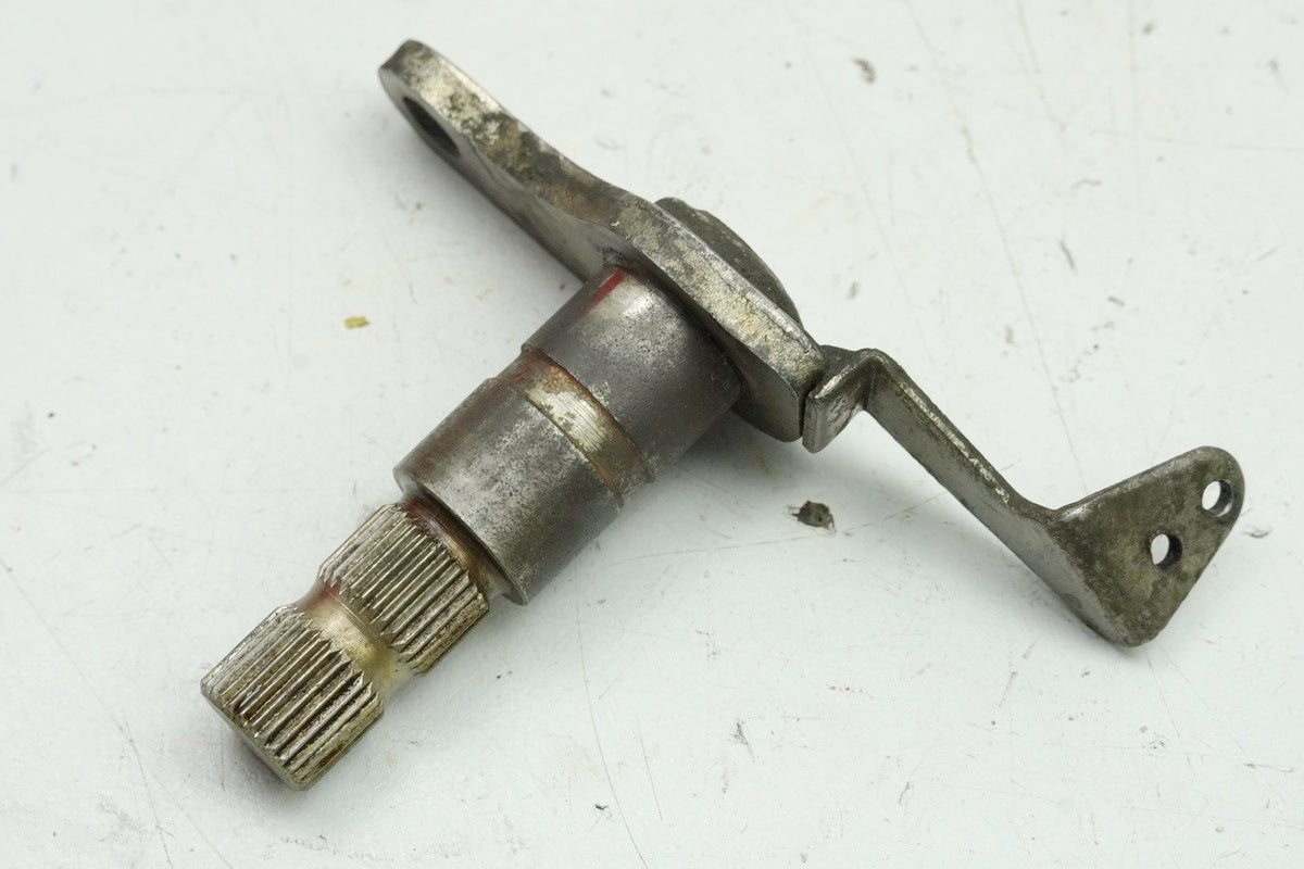 KAWASAKI Z 750 E KZ750E Brake Pedal Holder Shaft Foot Brake Pedal Mount