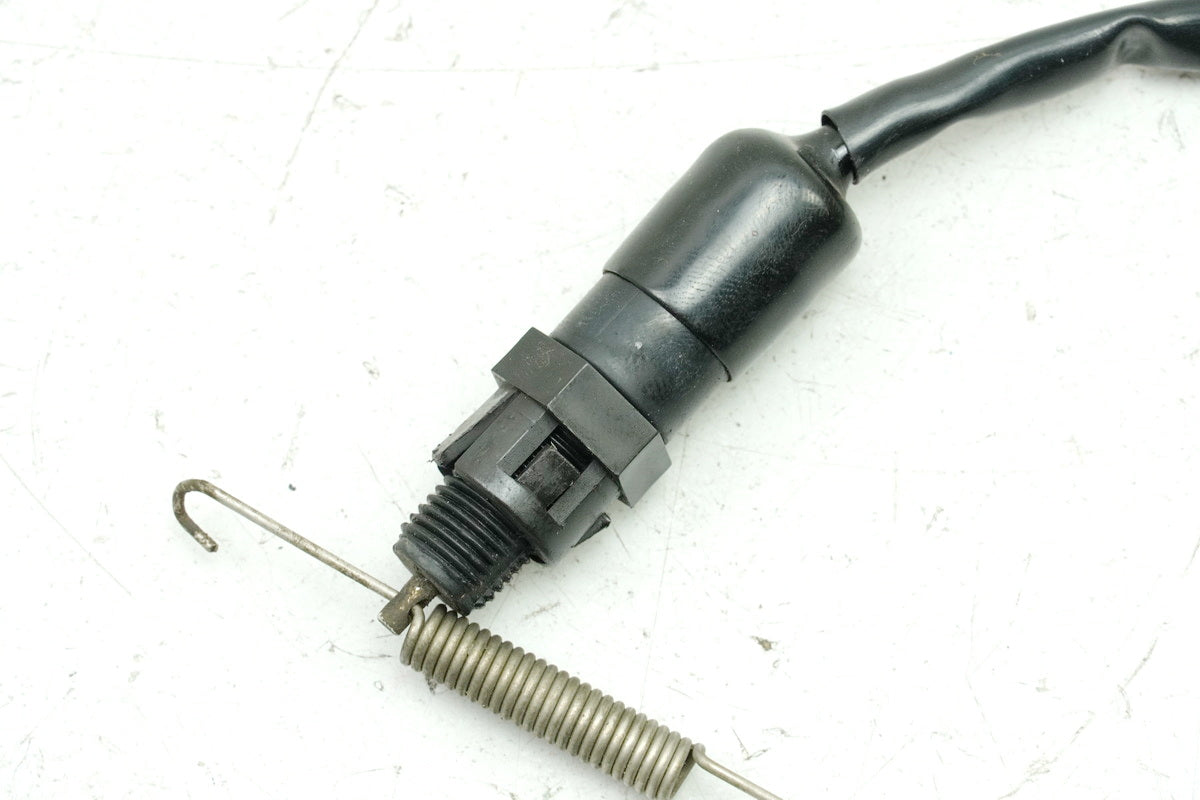 TRIUMPH SPEED TRIPLE 955 i 595 N Interruptor de luz de freno trasero (para cilindro de freno de pie)