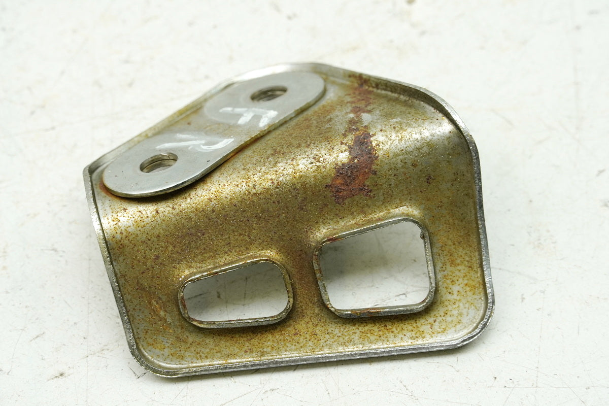 YAMAHA SR 250 3Y8 Protector de talón derecho Cubierta de talón Protector de calor Embellecedor