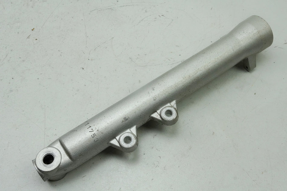 SUZUKI RG 125 NF12B GAMMA left fork tube bottom (for stanchion)