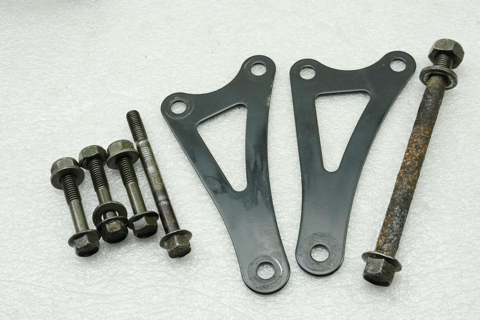 YAMAHA DT 125 R 4BL Soporte motor tornillo tuercas placa soporte motor