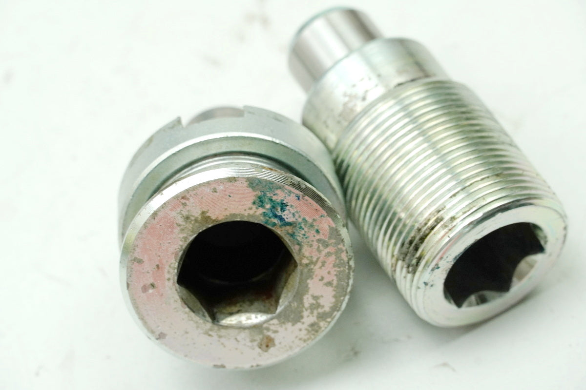 Honda GL 1500 F6C Valkyrie SC34 Bolt Swingarm Screws Pin Spacer Frame