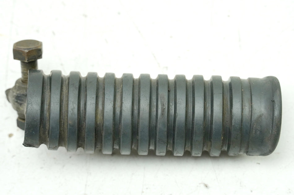 YAMAHA DS7 250 Estribera derecha del conductor Goma de estribera