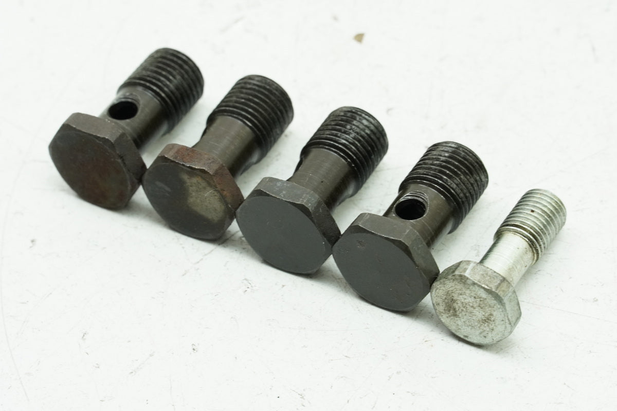 TRIUMPH SPEED TRIPLE 955 i 595 N Banjo bolts for oil line oil cooler screw